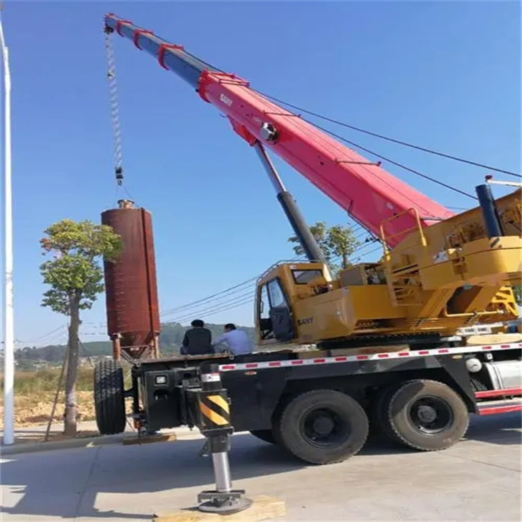 随县80吨吊车出租多少钱